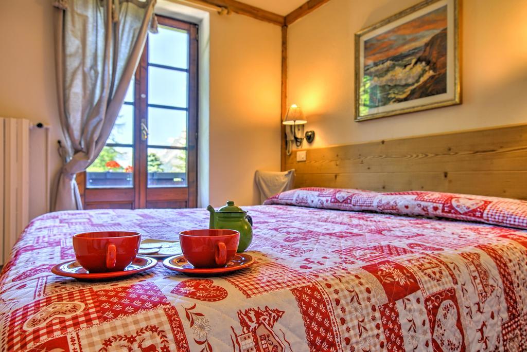Hotel Locanda Belvedere Courmayeur Exterior foto